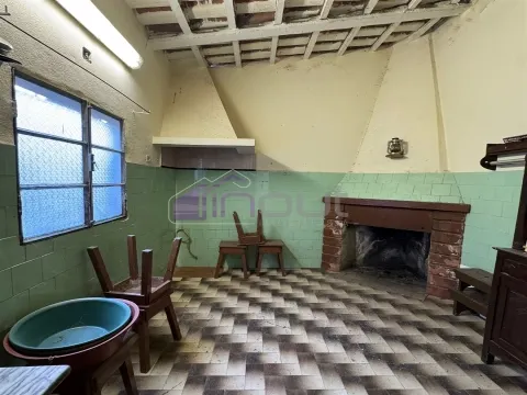 Moradia T7 com Terreno e Potencial para Duas Habitações – Escalos de Cima