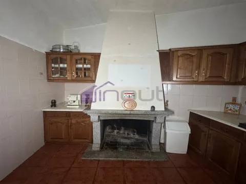 3-Bedroom House with 104 m² – Excellent Sun Exposure – Sarzedas, Castelo Branco