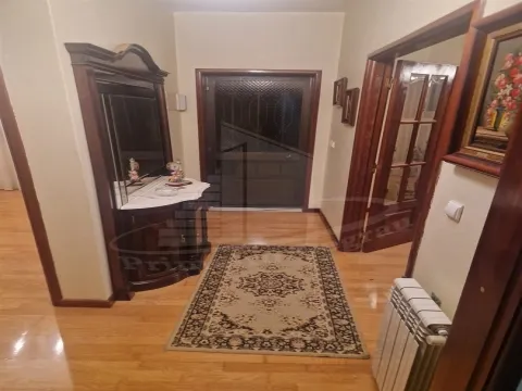 Andar Moradia T3 (1.º Piso) – Caldas das Taipas