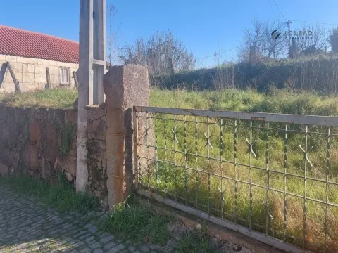 Terreno Rústico c/ 529m2 localizado em Abragão, Penafiel