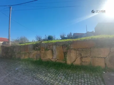 Terreno Rústico c/ 528m2 localizado em Abragão, Penafiel