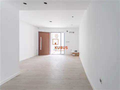 Zweifamilienhaus 2 Schlafzimmer