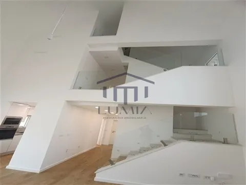 Moradia T2+1 Triplex