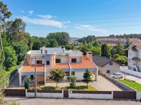 Moderna Moradia contemporânea em Viseu