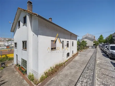 Moradia T7 Pombal | Elevado potencial de desenvolvimento Imobiliário