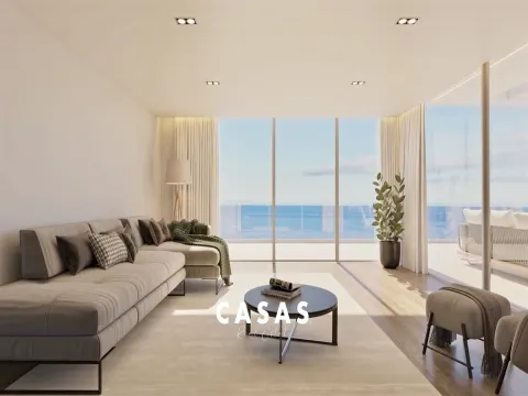 Moradias de Luxo, T4 em Caniço de Baixo, Sta. Cruz - Ilha da Madeira