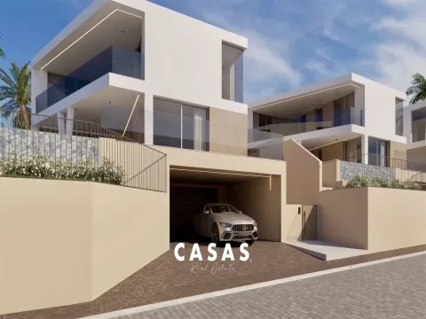 Moradias de Luxo, T4 em Caniço de Baixo, Sta. Cruz - Ilha da Madeira