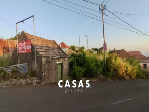 Detached house to restore