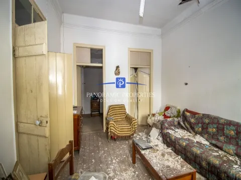 Unique opportunity to restore a charming house in Portimão