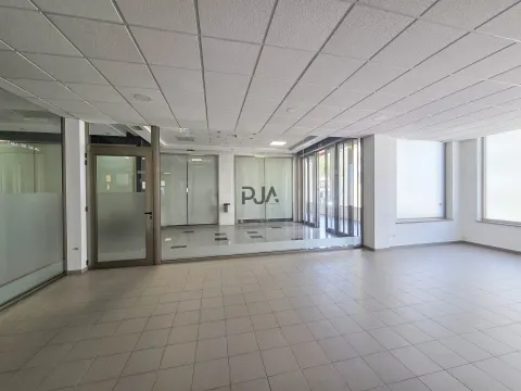 Loja comercial em Viseu