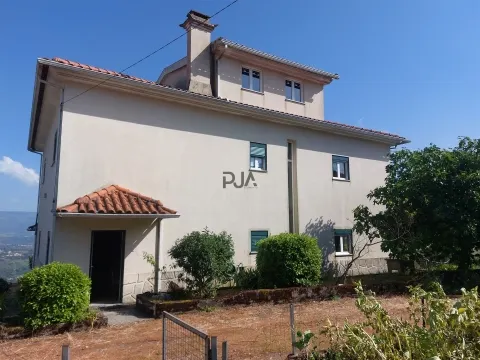 Maison isolée 4 Chambre(s)