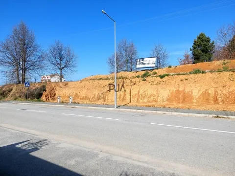 Lote de terreno para construção de moradia em Penalva do Castelo