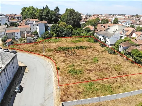 Terreno para arrendar em Nelas