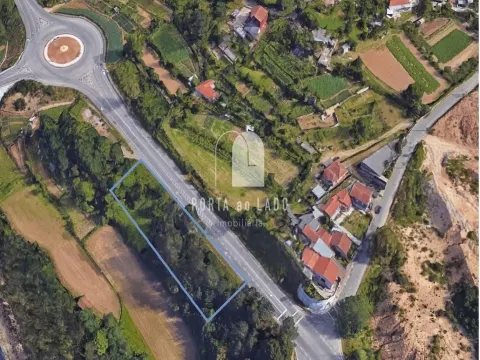 Terreno Rústico 1.958m² em Pedroso – Vila Nova de Gaia