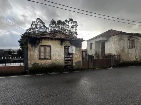 Moradias para Restauro com Terreno em Argoncilhe - Santa Maria da Feira | 6.988m²