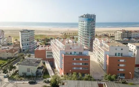 LOJA PARA COMÉRCIO DE RUA JUNTO À PRAIA NA FIGUEIRA DA FOZ