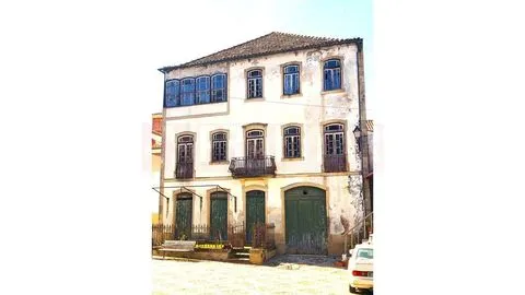 PREDIO EM ZONA HISTÓRICA – VILA COVA ALVA - ARGANIL