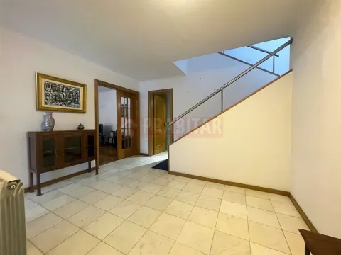 Wohnung 4 Schlafzimmer