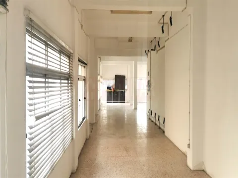 VENDE-SE ESTACIONAMENTO PARA 10 CARROS NA QUINTA DA BOAVISTA