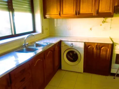 Apartamento T1 para arrendar na Av. Afonso Henriques, Celas, Coimbra