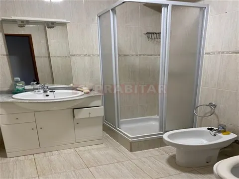 Apartamento T3 com Garagem na Av. Fernando Namora, Solum, Coimbra