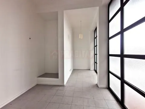 EM CELAS, ARRENDA-SE ESCRITÓRIO (registado na CRP COMO ARRUMO)