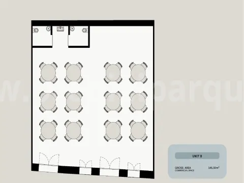 Loja com 145 m2 na Marginal de Gaia