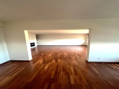 Appartement de 3 chambres entièrement rénové, Pinhais da Foz