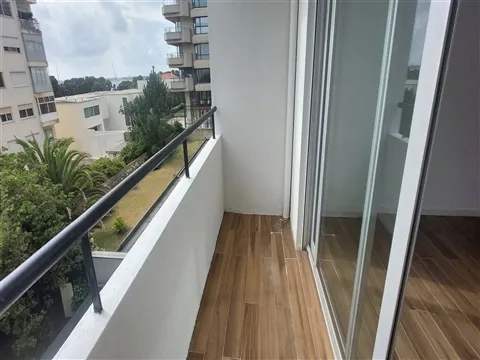 Apartamento T1 com varanda, Foz do Douro