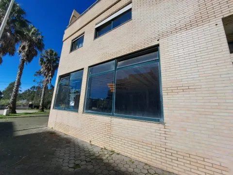 Loja frente 35 metros Madalena