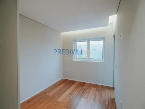 Apartamento T4 DUPLEX