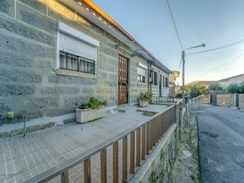 Maison de 2 chambres à vendre à São Torcato