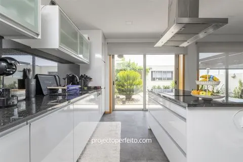 Moradia em Banda T3+2