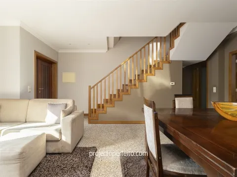 Moradia em Banda T3+1