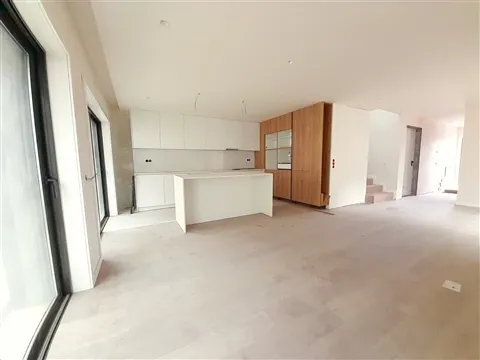 Casa a schiera 4 Vani