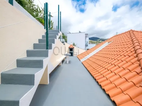 Moradia com vista mar na Ponta do Sol 680.000 € – Ilha da Madeira