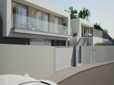 Maison jumelée de trois chambres avec piscine à débordement à Arco da Calheta, Calheta