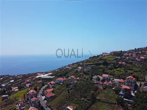 Grundstück mit genehmigtem Projekt in Canhas, Ponta do Sol