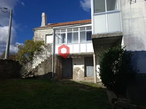 Moradia T2 para remodelar em Abitureira