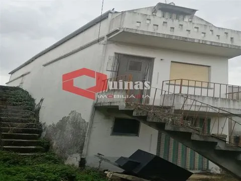 Moradia T2 para venda no Baraçal