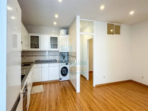 Apartamento T2 + 1 no Centro de Caldas da Rainha