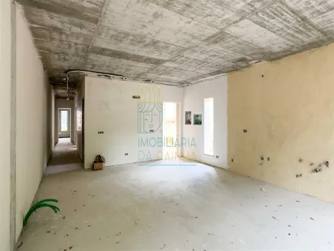 Single-Storey Villa Near Caldas da Rainha