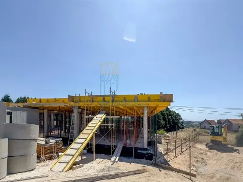 Maison T3 avec piscine chauffée Près de Caldas da Rainha