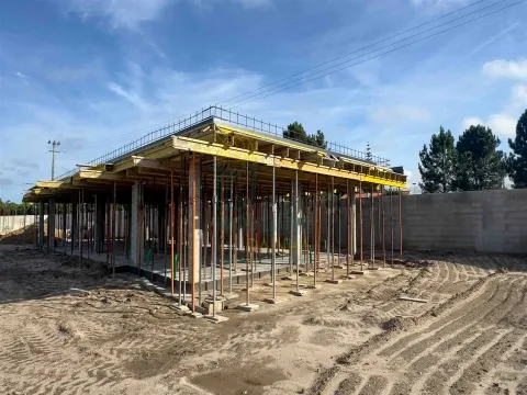 4-Bedroom House with Pool Between Óbidos and Caldas da Rainha