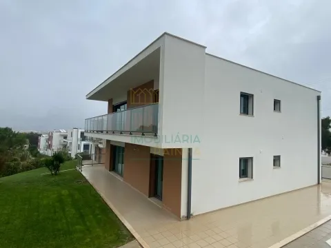 Apartamento T3 Salir do Porto