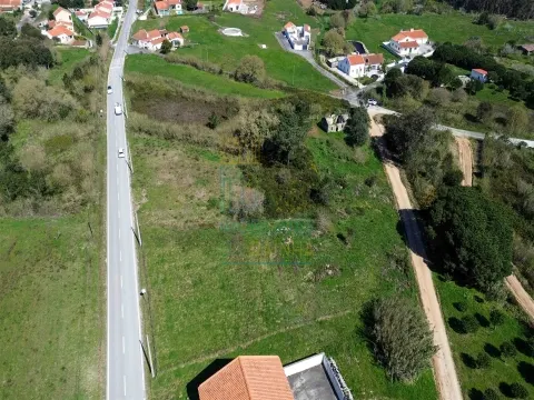 Ruína com terreno em Caldas da Rainha