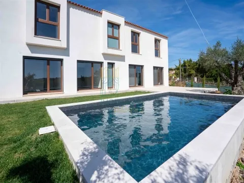 Villa T5 avec Piscine - Bombarral