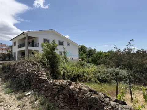Terreno para construção em Sanfins do Douro, Alijó