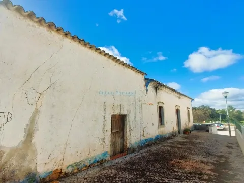 A Canvas with History: A Unique Opportunity on the Outskirts of Loulé