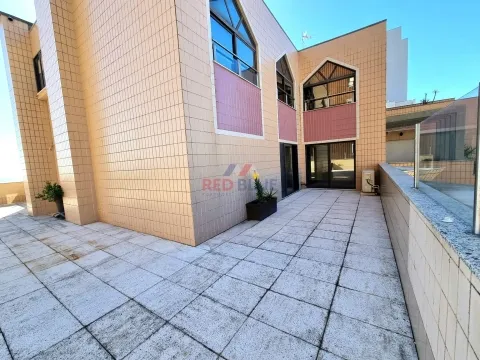APARTAMENTO T3, VISTAS DE MAR, PÓVOA DE VARZIM
